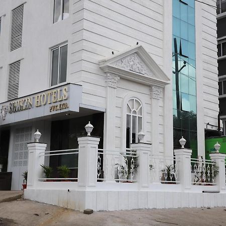 Shikin Hotels Navi Mumbai Exterior photo