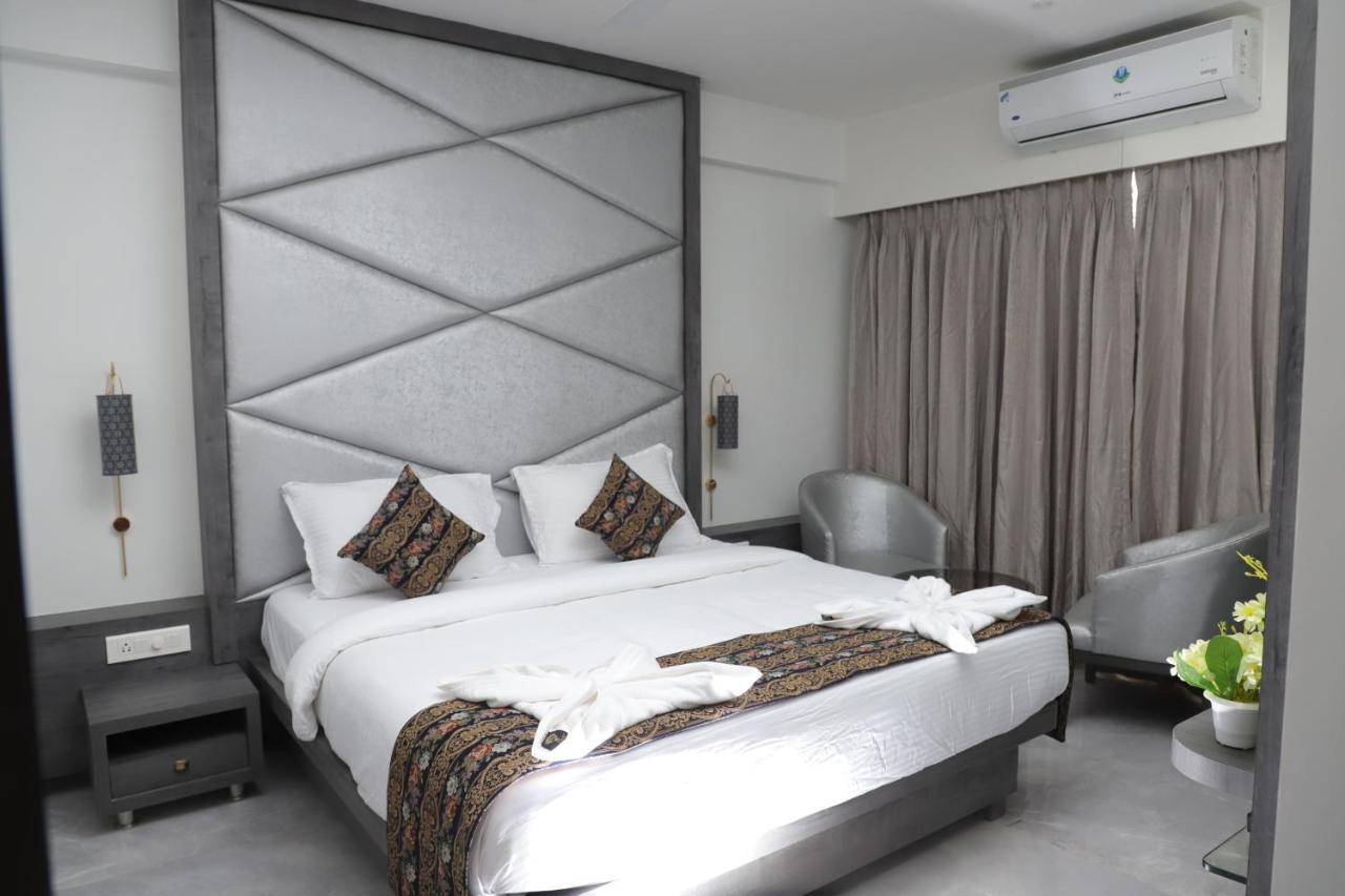 Shikin Hotels Navi Mumbai Exterior photo