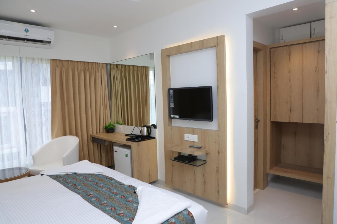 Shikin Hotels Navi Mumbai Exterior photo